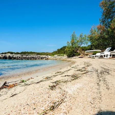 Secluded Fisherman's Cove Zuborovica, Pasman - 321 Ferienhaus *