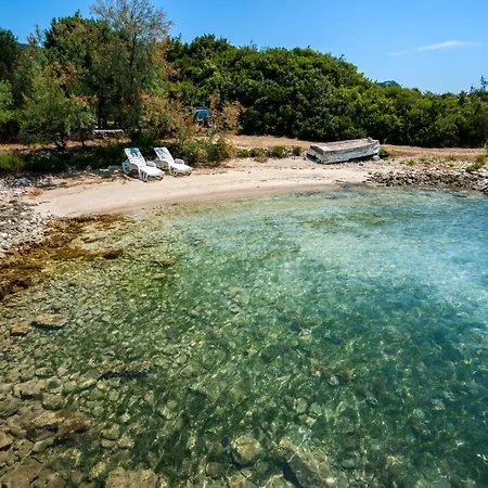 Secluded Fisherman's Cove Zuborovica, Pasman - 321 Сasa de vacaciones