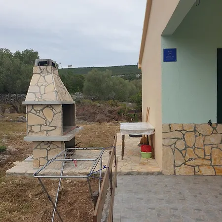 Secluded Fisherman's Cove Zuborovica, Pasman - 321 *