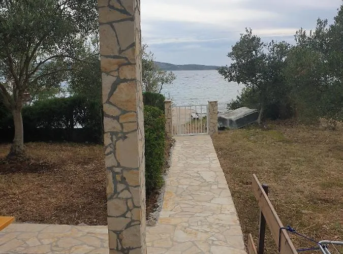 Secluded Fisherman's Cove Zuborovica, Pasman - 321 Mrljane